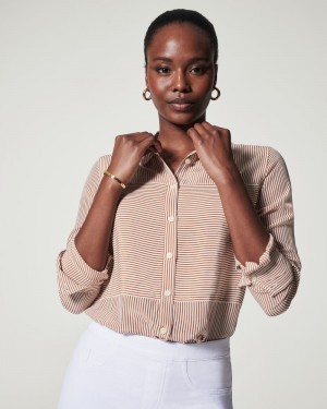 Topy Spanx Low Maintenance Silk Button Down Proužek | 5136890-CM