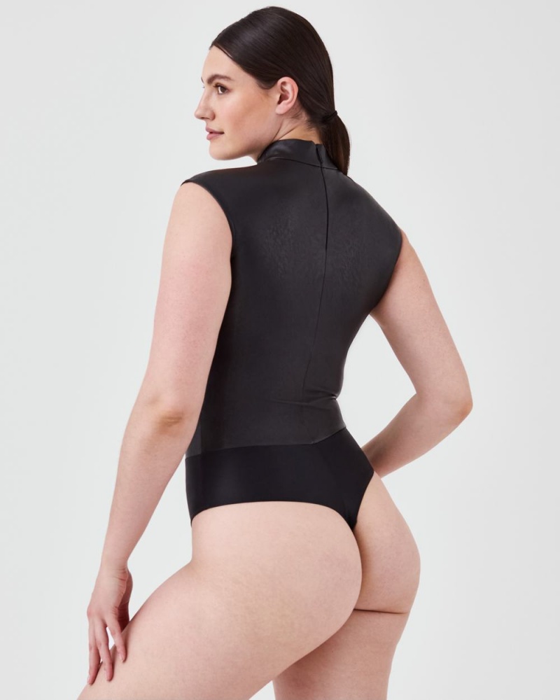 Body Spanx Læder-Like Mock Neck Černé | 3964150-MS