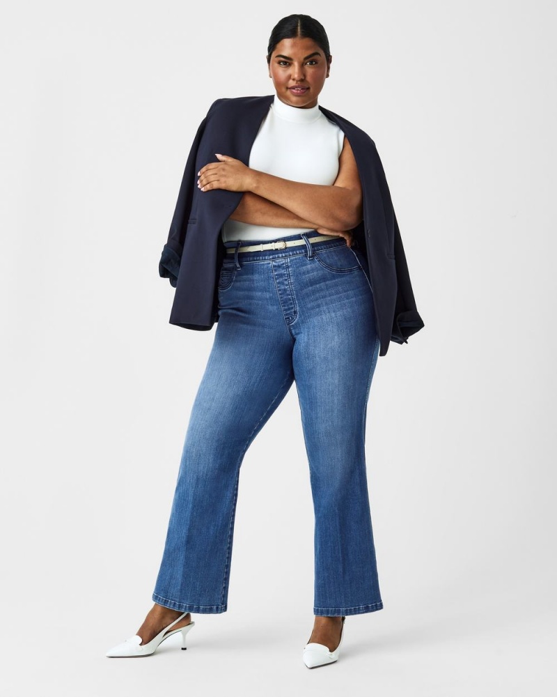 Džíny Spanx Kick Flare Indigo | 5298436-BN