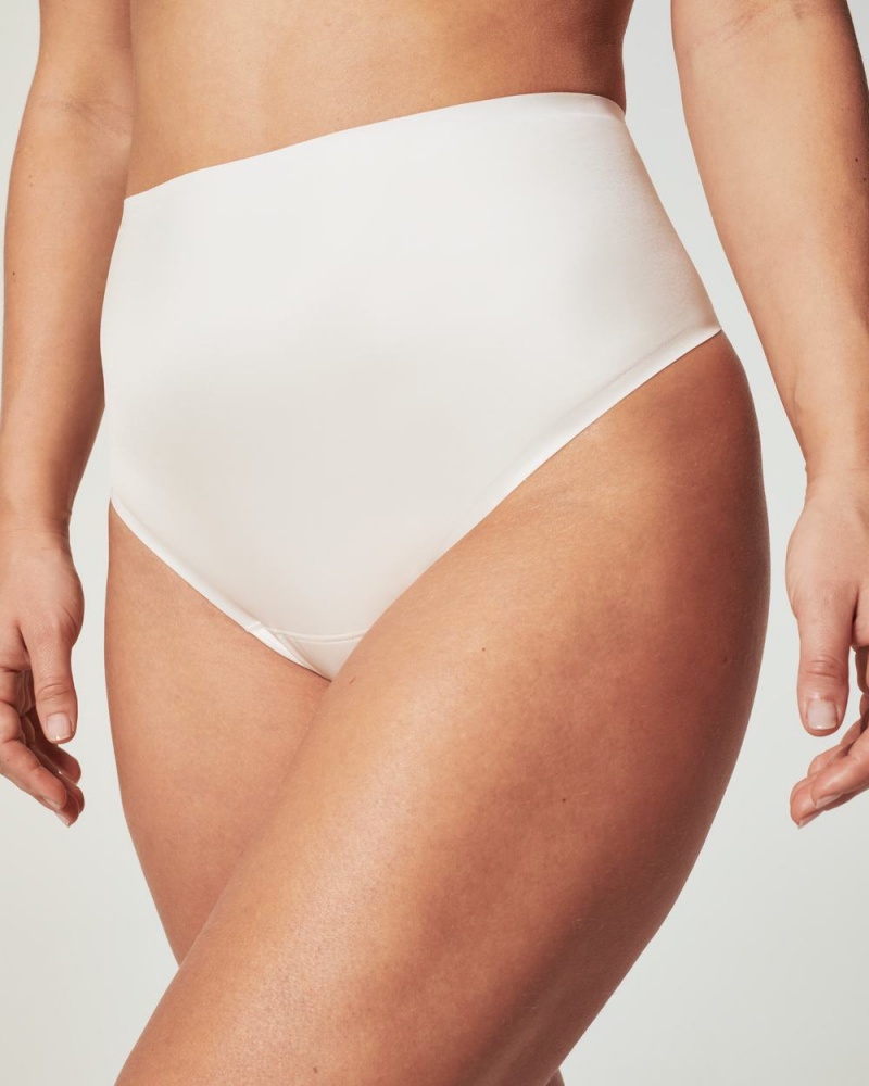 Kalhotky Spanx Shaping Satin Béžový | 5741029-NQ