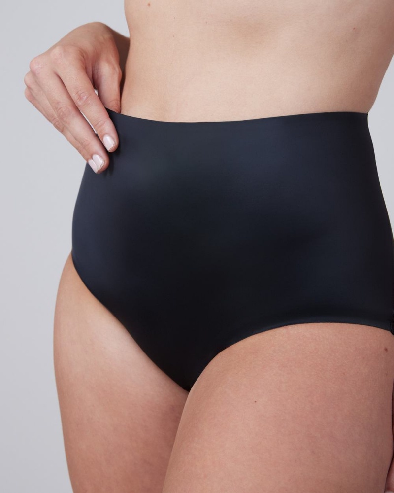 Kalhotky Spanx Shaping Satin Černé | 9845326-AZ