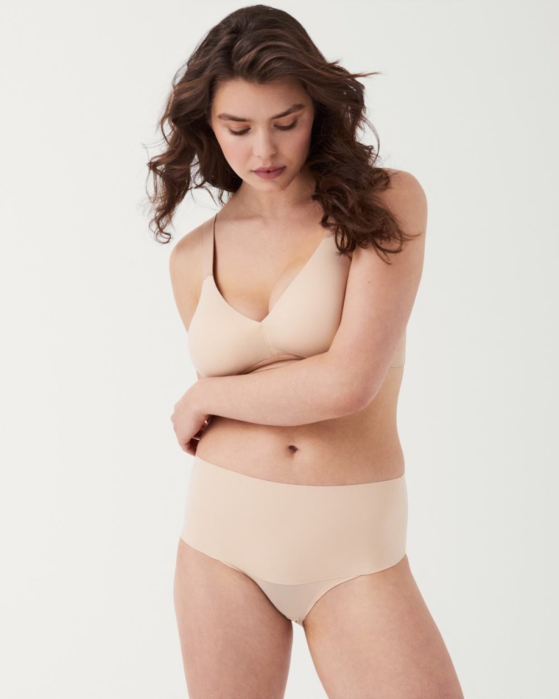 Kalhotky Spanx Undie-tectable® Béžový | 3569247-MR