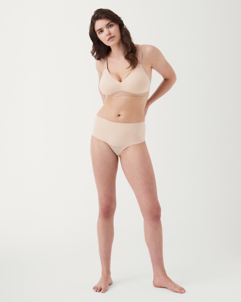 Kalhotky Spanx Undie-tectable® Béžový | 3569247-MR