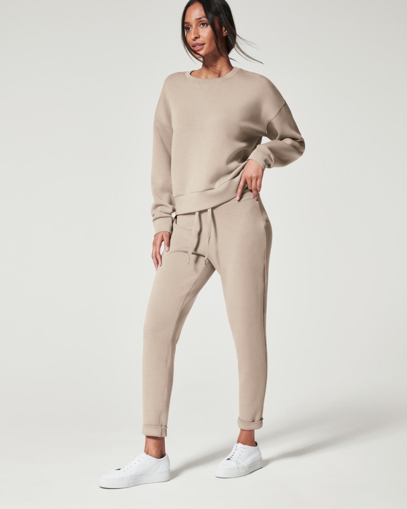 Kalhoty Spanx AirEssentials Tapered Béžový | 9450687-FX