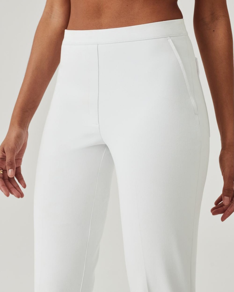 Kalhoty Spanx On-the-Go Ankle Slim Rovný Pant with Ultimate Opacity Technologie Bílé | 7216054-OF