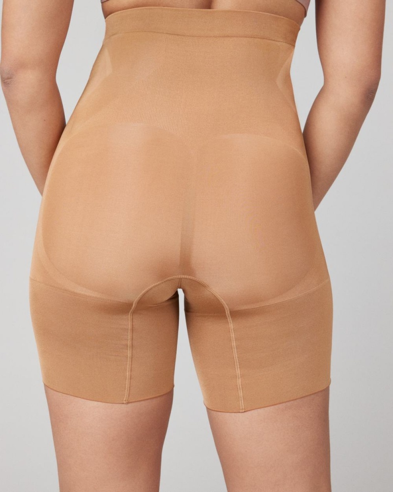 Kraťasy Spanx OnCore High-Waisted Mid-Thigh Béžový | 8130264-IQ