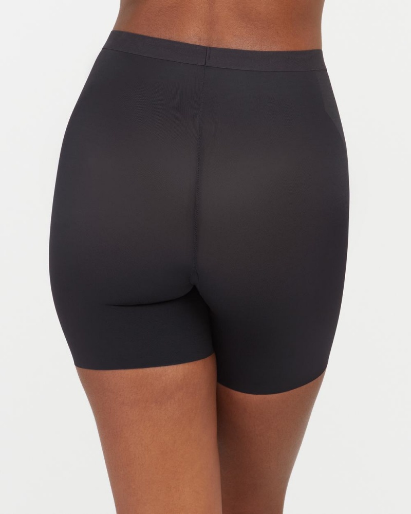 Kraťasy Spanx Thinstincts® 2.0 Girl Černé | 6349280-EL