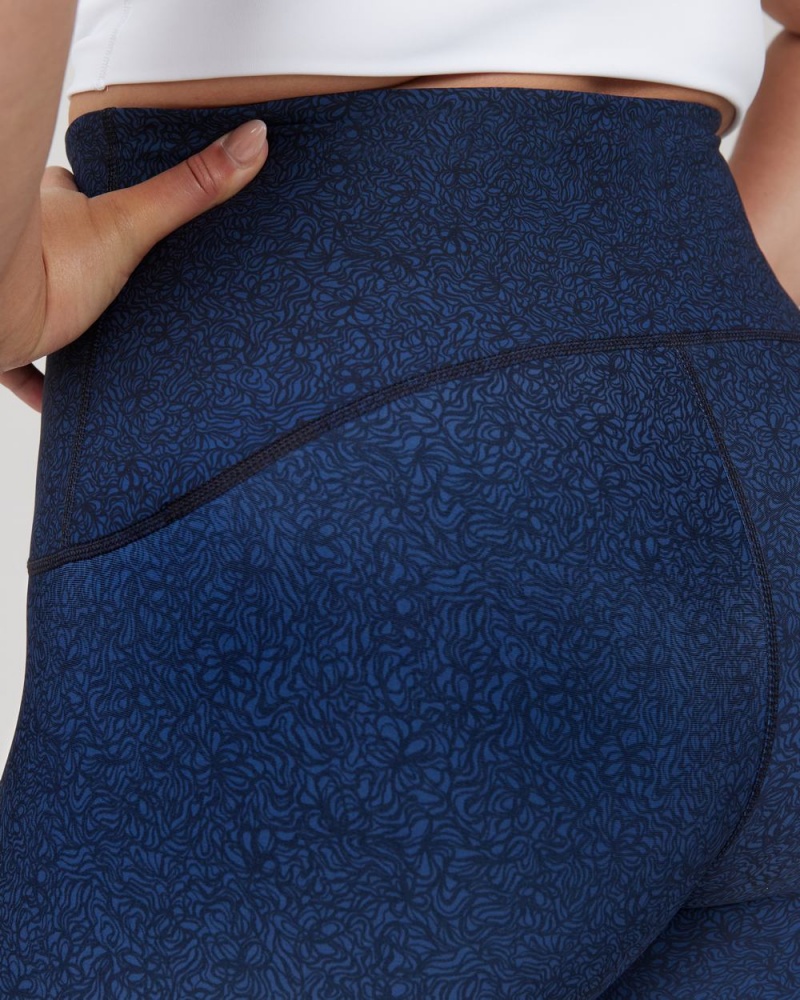 Legíny Spanx Booty Boost® Active Floral Squiggle 7/8 Tmavě Blankyt | 0627398-PG