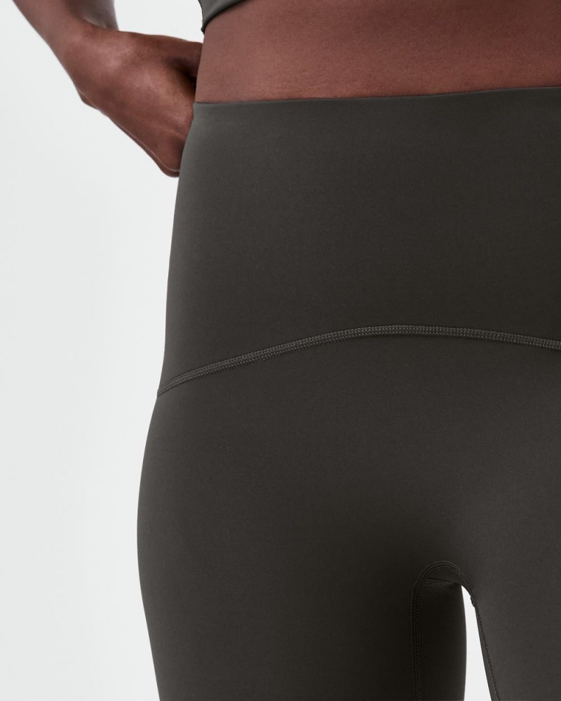 Legíny Spanx Booty Boost® Flare Jóga Olivy Zelené | 7548036-ML