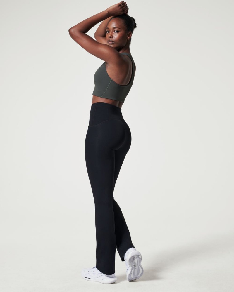 Legíny Spanx Booty Boost® Flare Jóga Černé | 9753864-GD