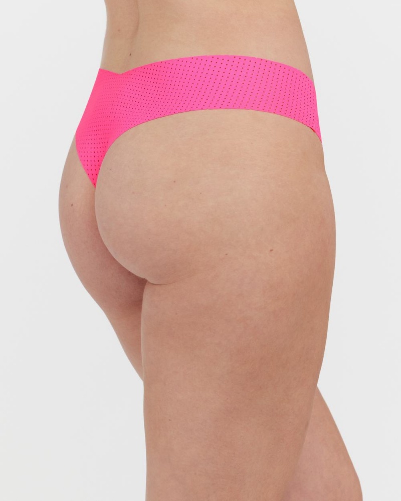 Tanga Spanx Under Statements® Růžové | 1379805-OI