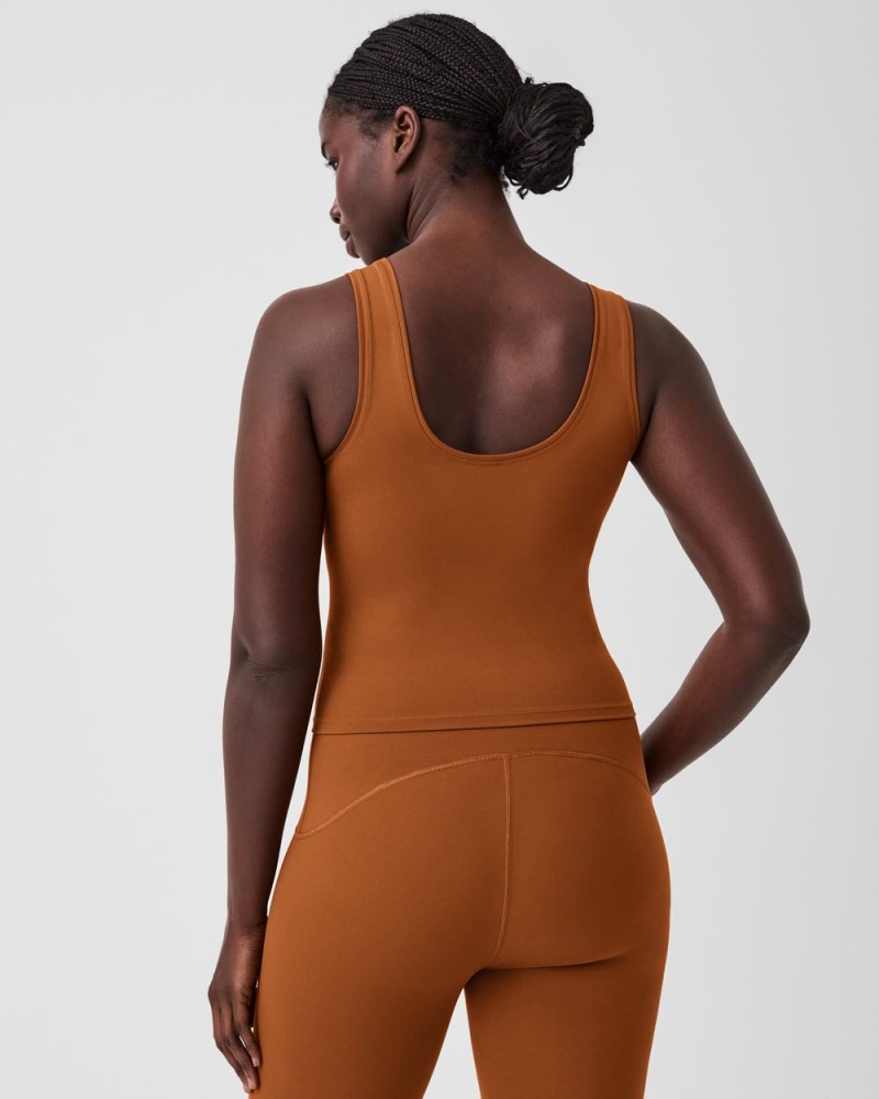 Tílko Spanx The Get Moving Fitted Hnědé | 3596180-ER
